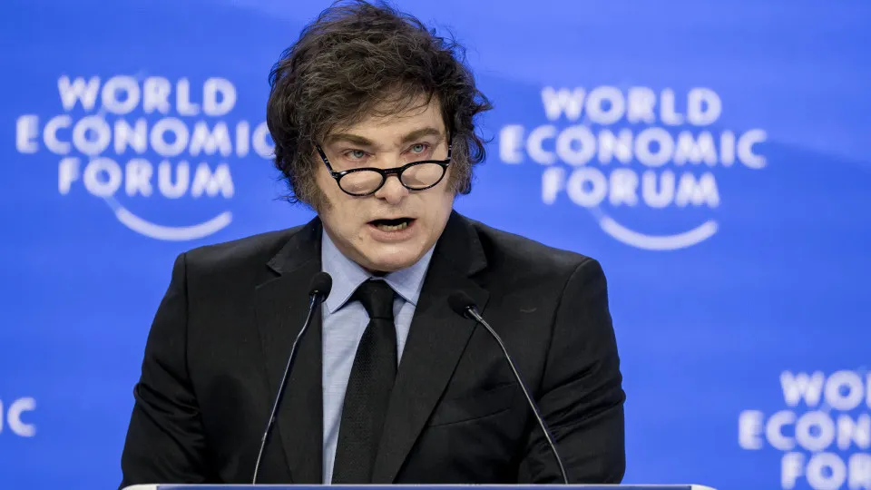 Inflação na Argentina aumenta pelo terceiro mês consecutivo, desafio para o governo Milei