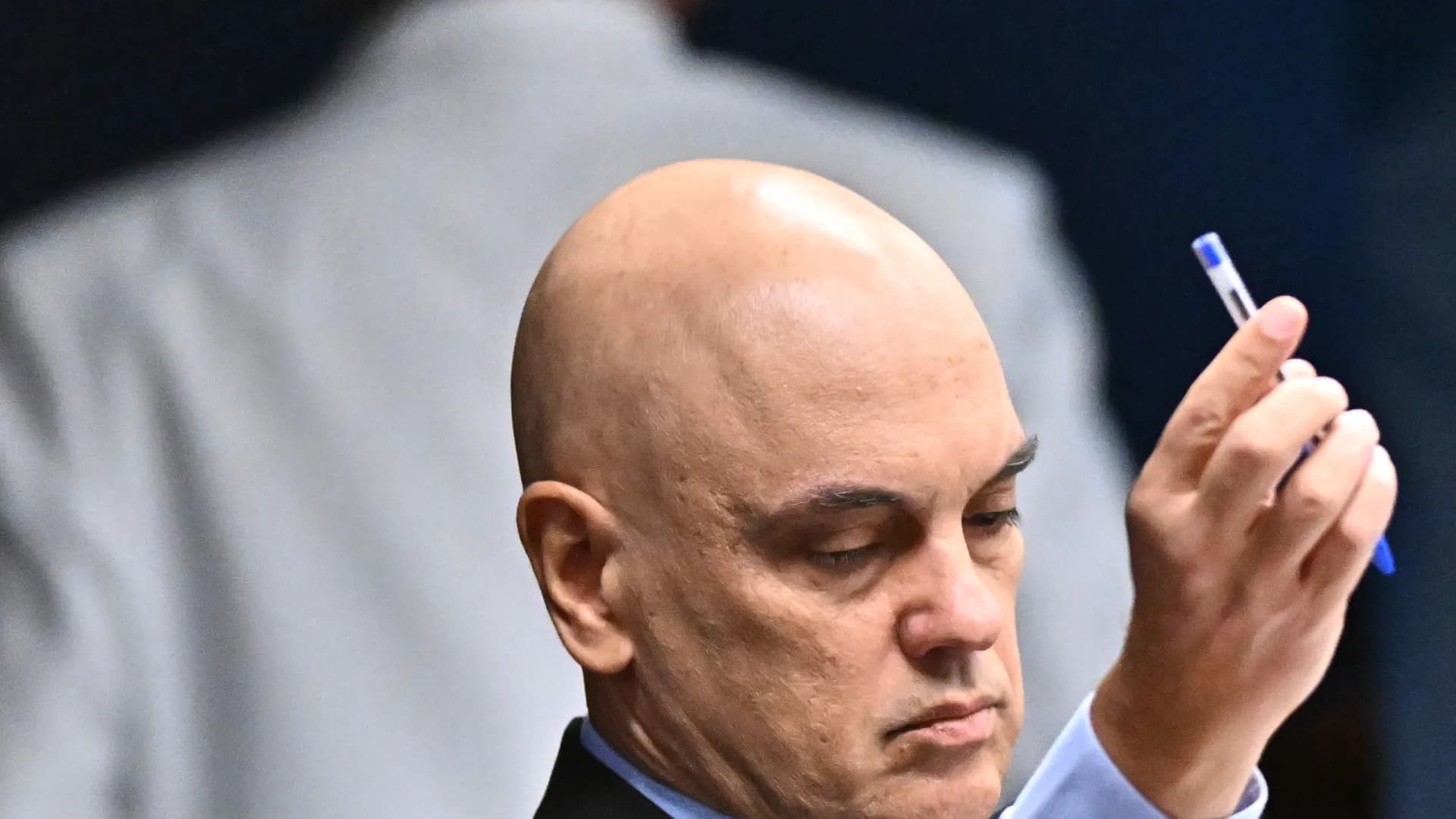 Alexandre de Moraes agradece a Lula pela suspensão de sanções dos EUA