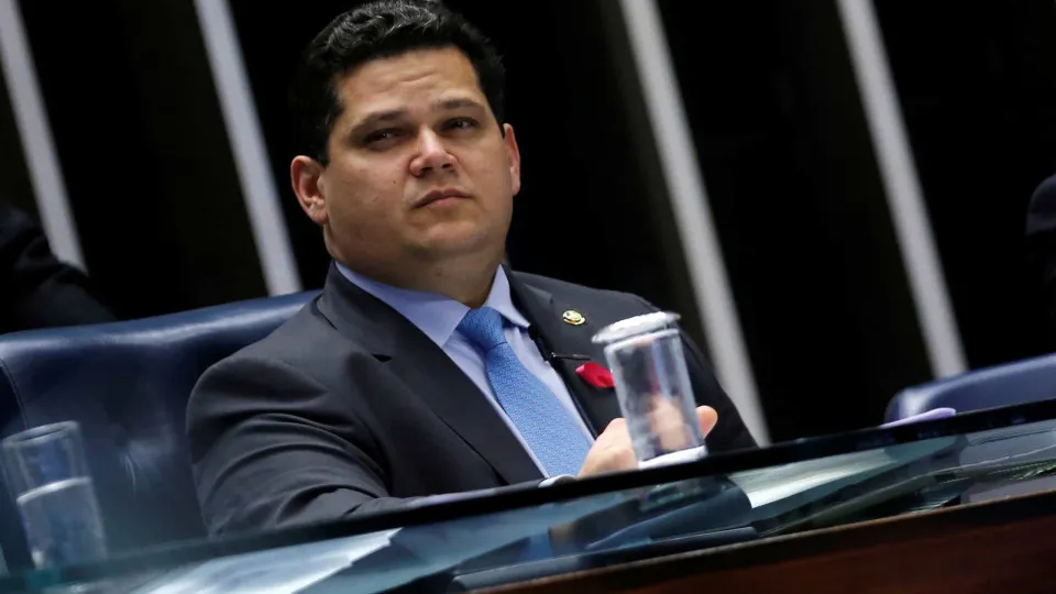 Senado Aprova Projeto Bilionário de Aposentadoria Especial Após Indicação de Messias ao STF