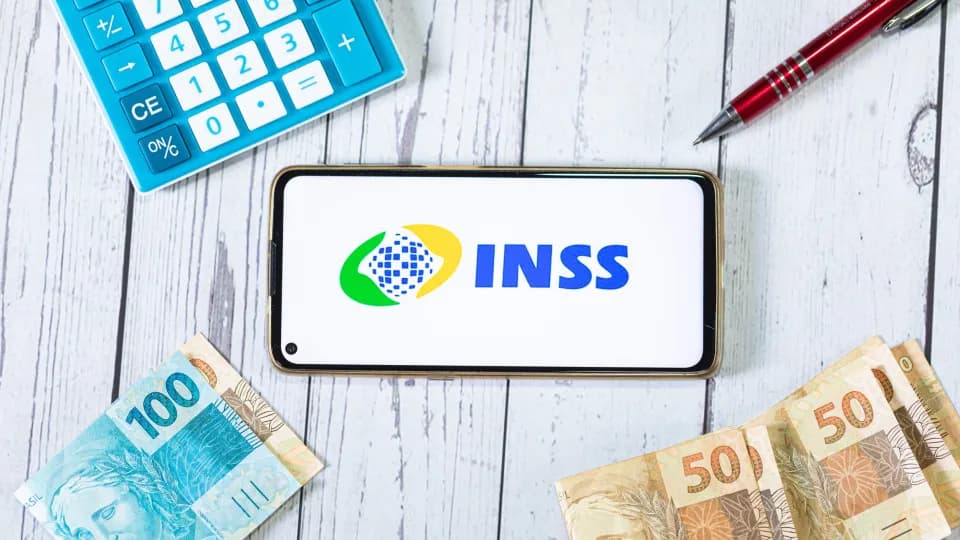 INSS inicia pagamento do 13º salário para novos aposentados nesta segunda-feira