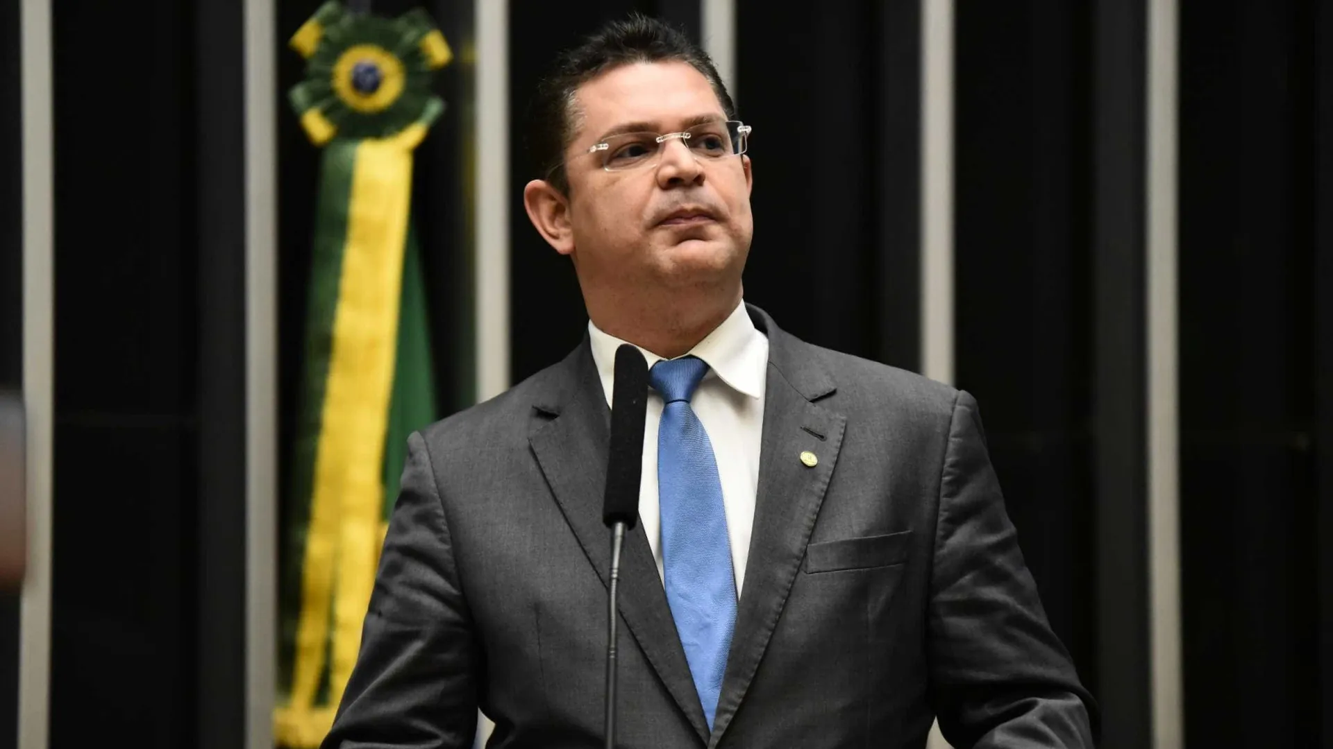 Sóstenes Cavalcante critica Moraes e denuncia abuso de poder em caso Zambelli