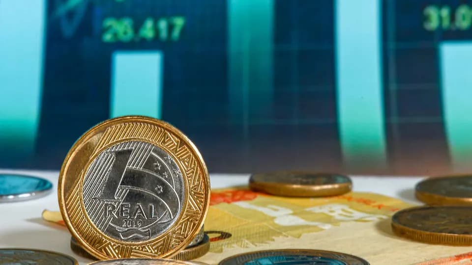 Projeções para Selic mantêm-se estáveis até 2026, segundo relatório Focus