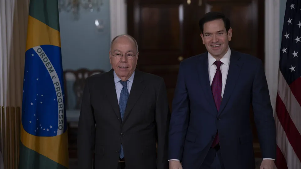 Brasil e EUA: Aguardando Resposta sobre Acordo Comercial em 30 Dias
