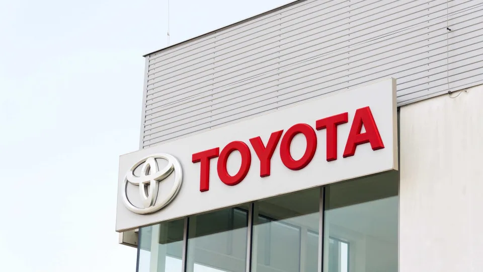 Toyota retoma produção de veículos no Brasil após 40 dias de interrupção