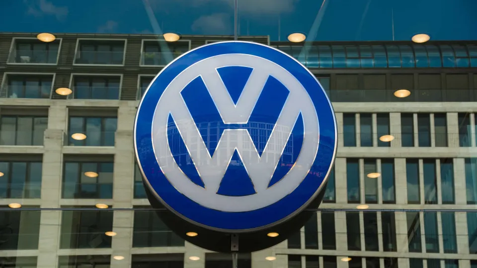 Volkswagen registra prejuízo inesperado e aponta fraqueza no mercado chinês